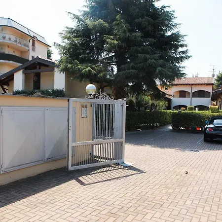 Hébergement de vacances The Three Moons *