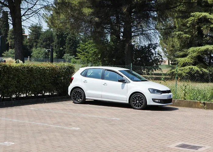 The Three Moons Hébergement de vacances Peschiera del Garda