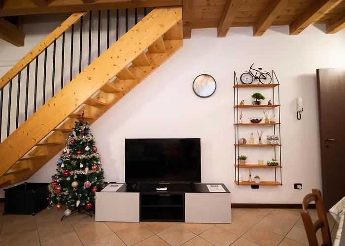 The Three Moons Hébergement de vacances Peschiera del Garda